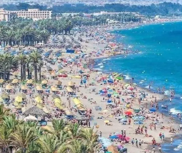 Апартаменты Star Apto Wi-fi Terraza Торремолинос